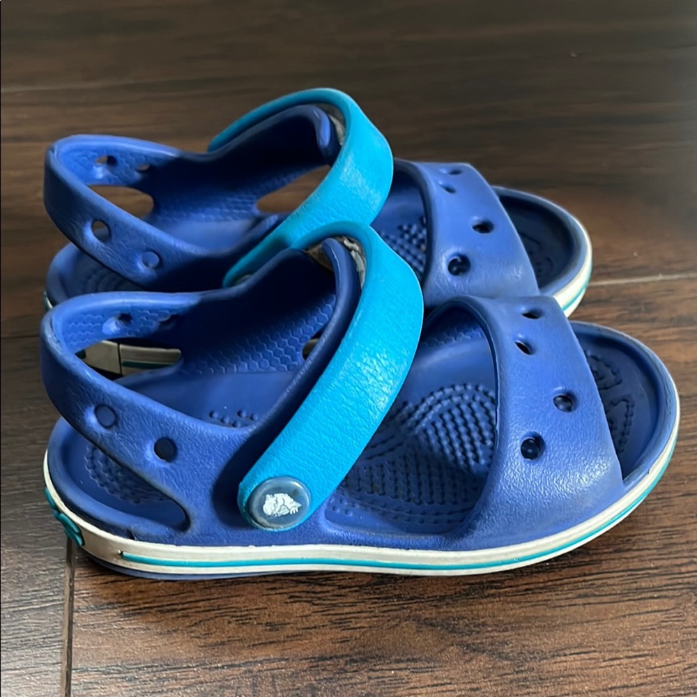 CROCS Blue Sporty Sandals with Ventilation Holes